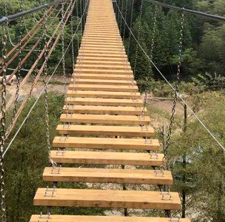 高空拓展器材的具体项目介绍及使用注意事项 